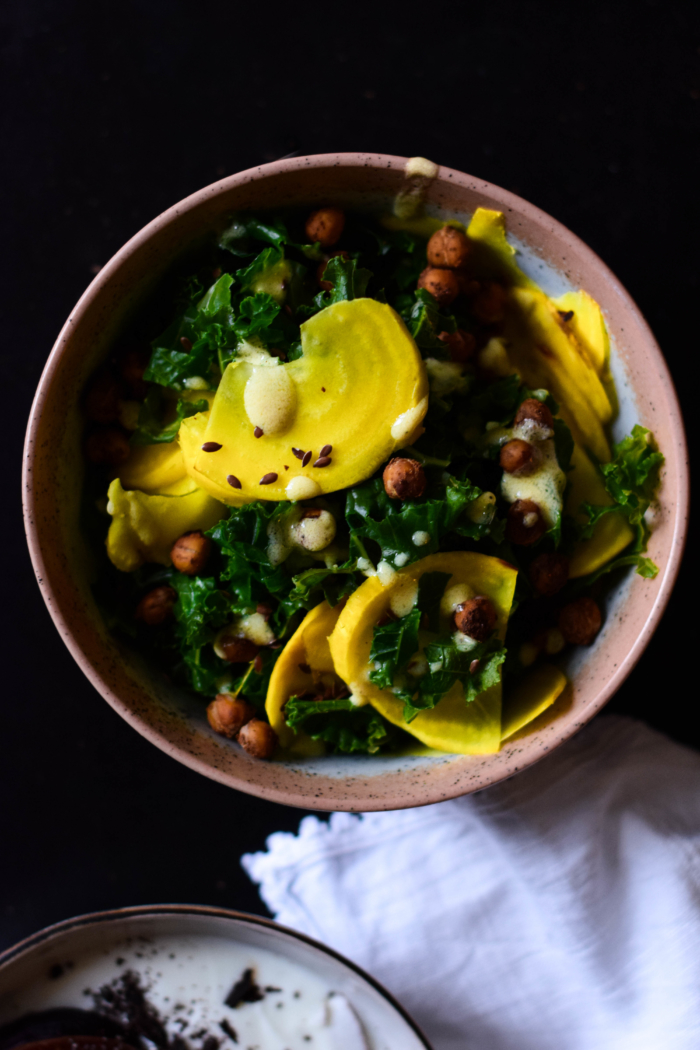 Kale cabbage, roasted chickpeas & yellow raw beetroot