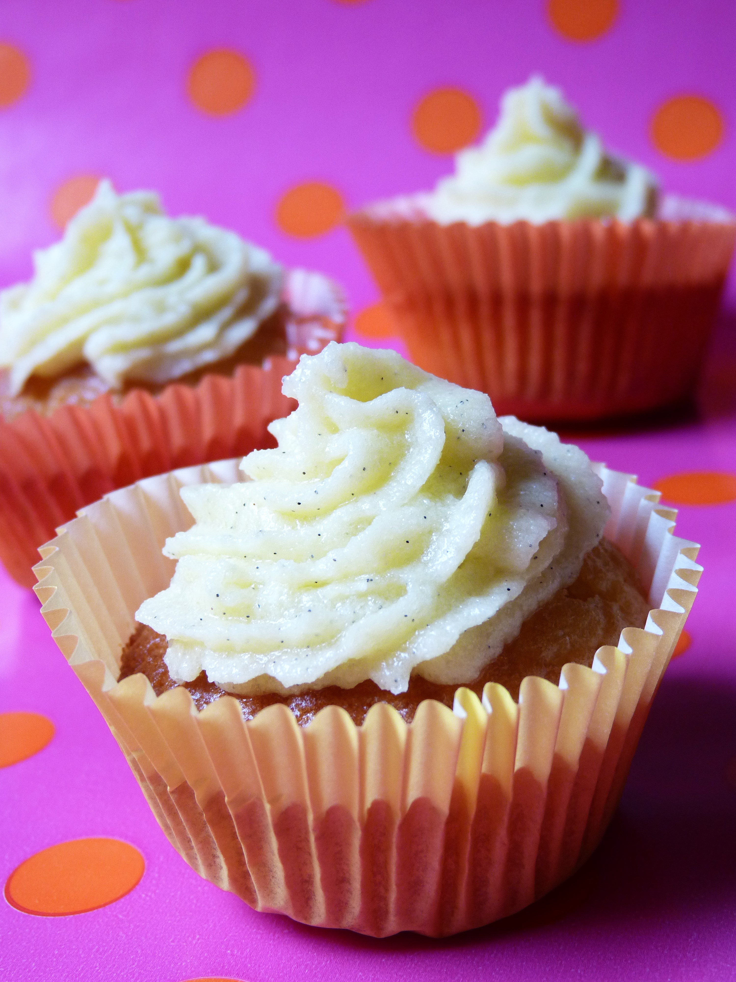 Cupcakes Mangue Caramelisee Topping Vanille