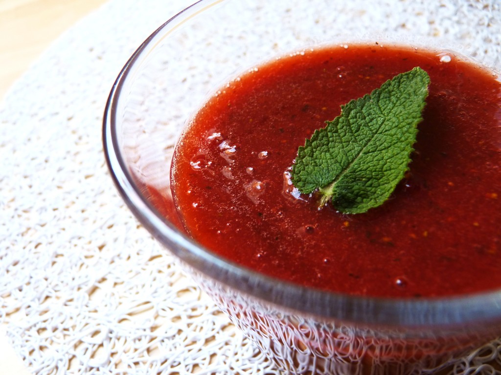 Soupe glacée fraise menthe 2