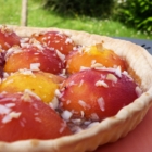 Tarte aux pêches pochées thé vert amandes au miel et thé vert