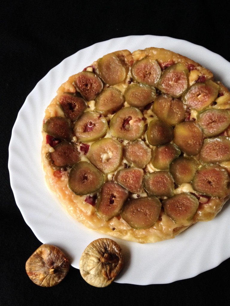 Tarte tatin magret fumé, brie, figues, miel, poivre de séchuan