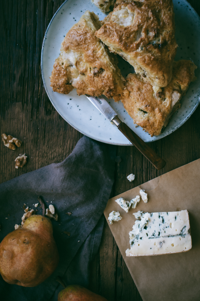 Scones d'Épeautre au Bleu d'Auvergne, Poire & Noix