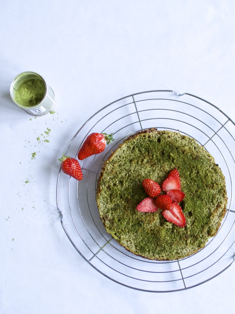 cheesecake thé matcha fraise gariguette vue de haut