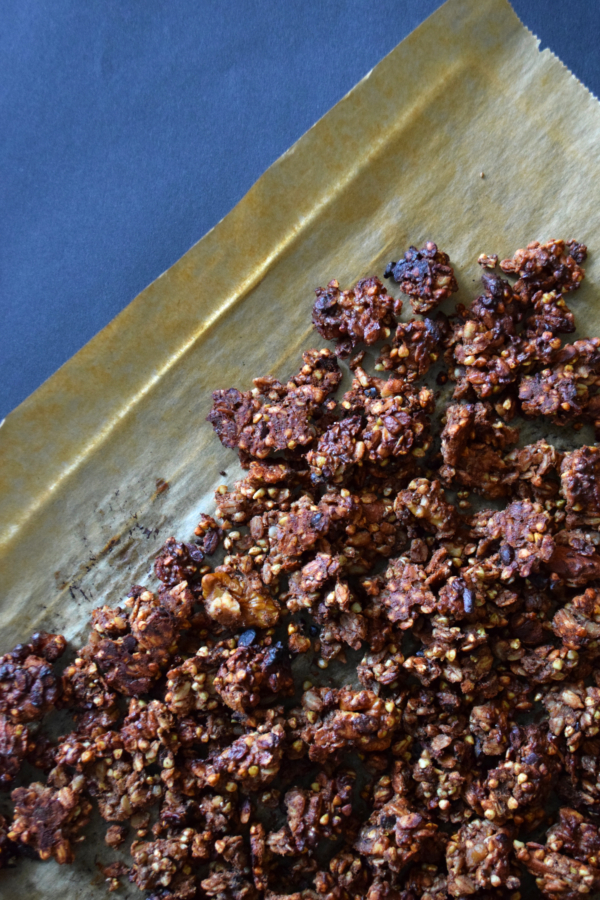 Sugar free banana sesam chocolate monkey granola