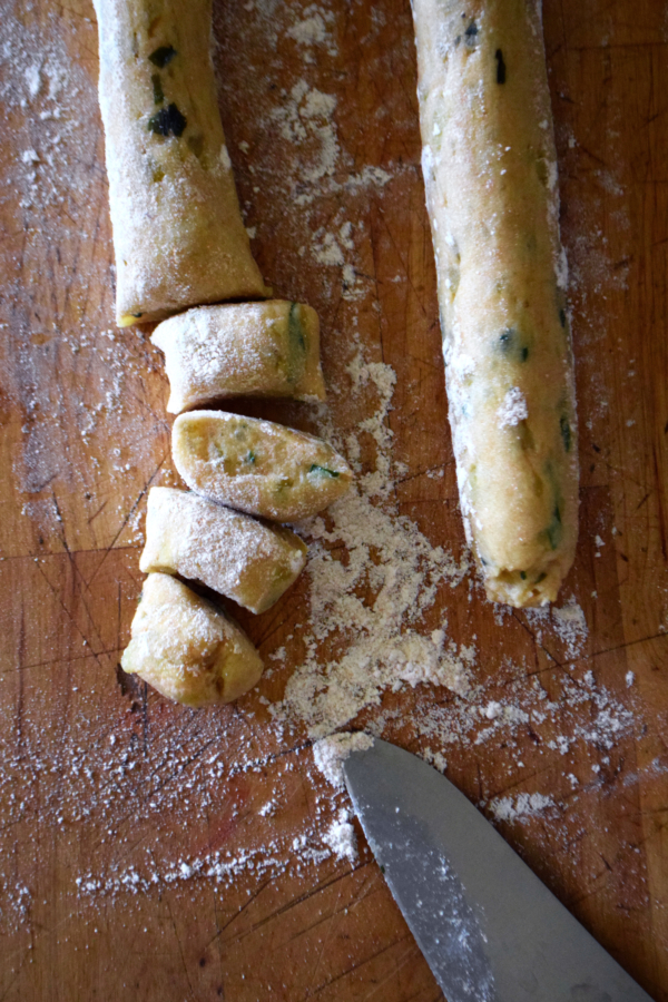 Spelt and wild garlic gnocchis dough