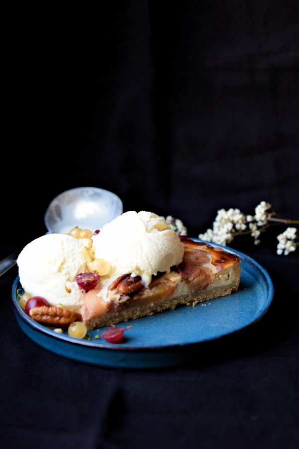 Tarte rustique pêches fleur oranger noix pécan sarrasin