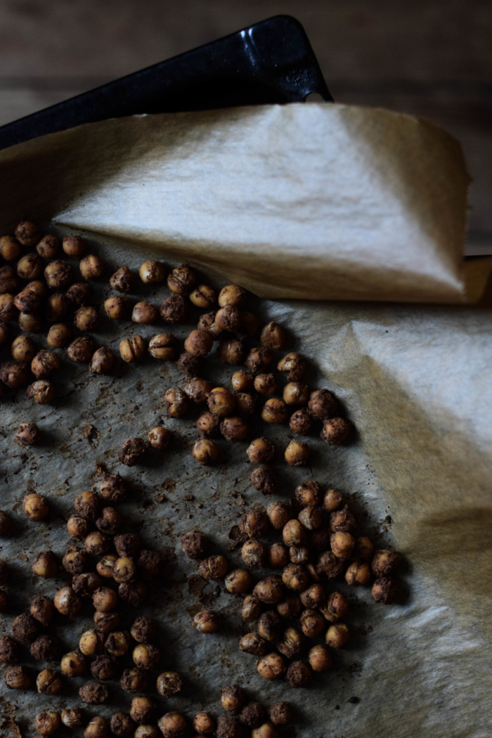 Kale, roasted chickpeas & yellow raw beetroot