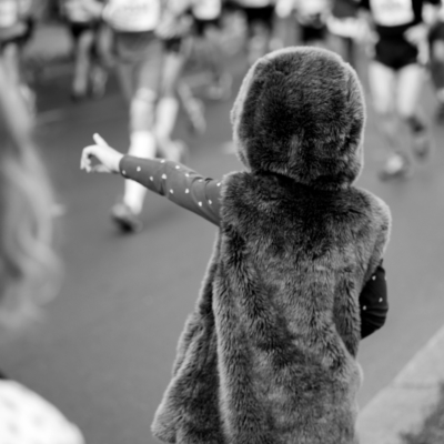 Kale cabbage, roasted chickpeas & raw beetroot salad | Inthemoodforfood