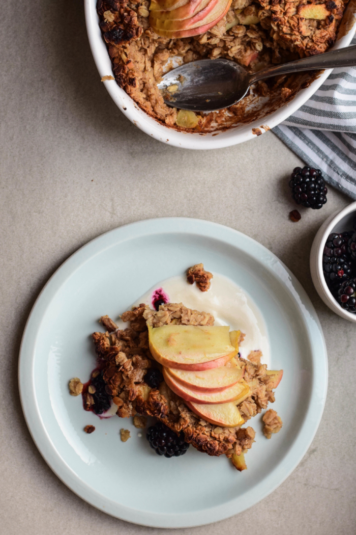 Baked oatmeal pomme & cannelle