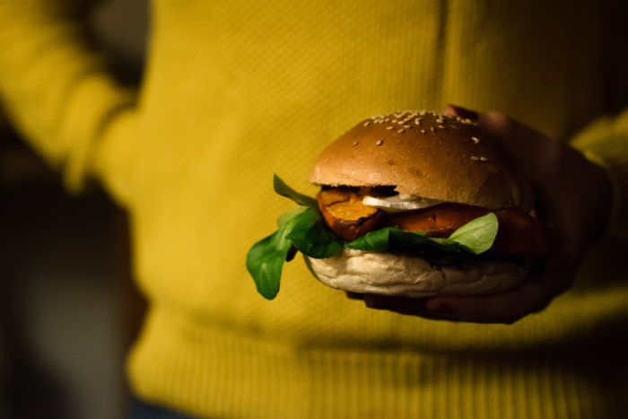 Burger d'automne au potimarron & fondue d'oignon au Calvados