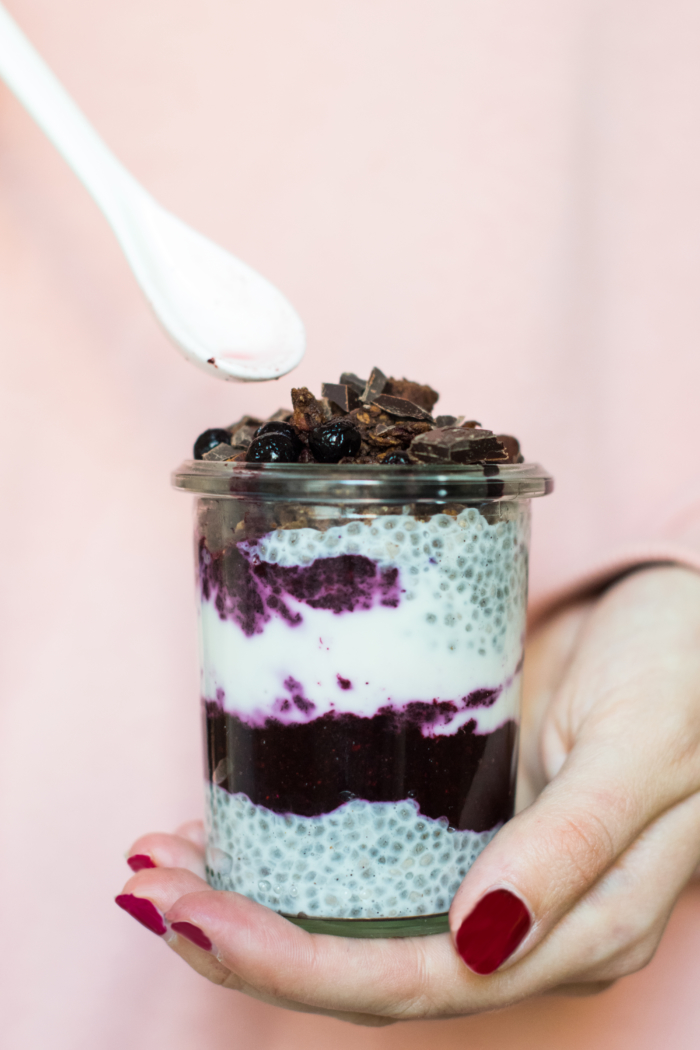 Blueberry & chia breakfast parfaits