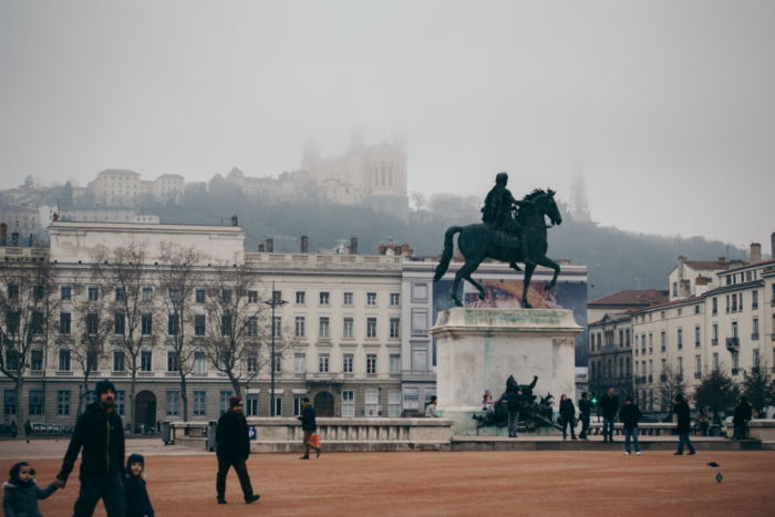 45 Choses à Faire à Lyon_Place Bellecour