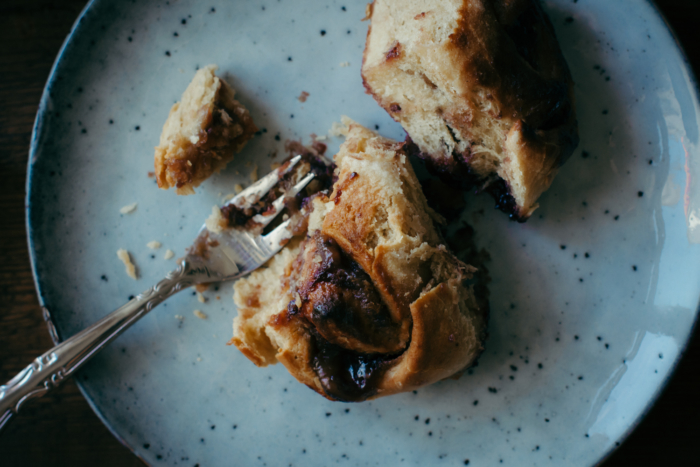 Roulés à la Cardamome, Mûres & Crème de Marrons