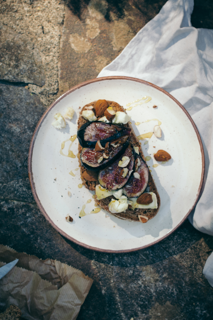 Honey, Goat Cheese & Fig Tartine