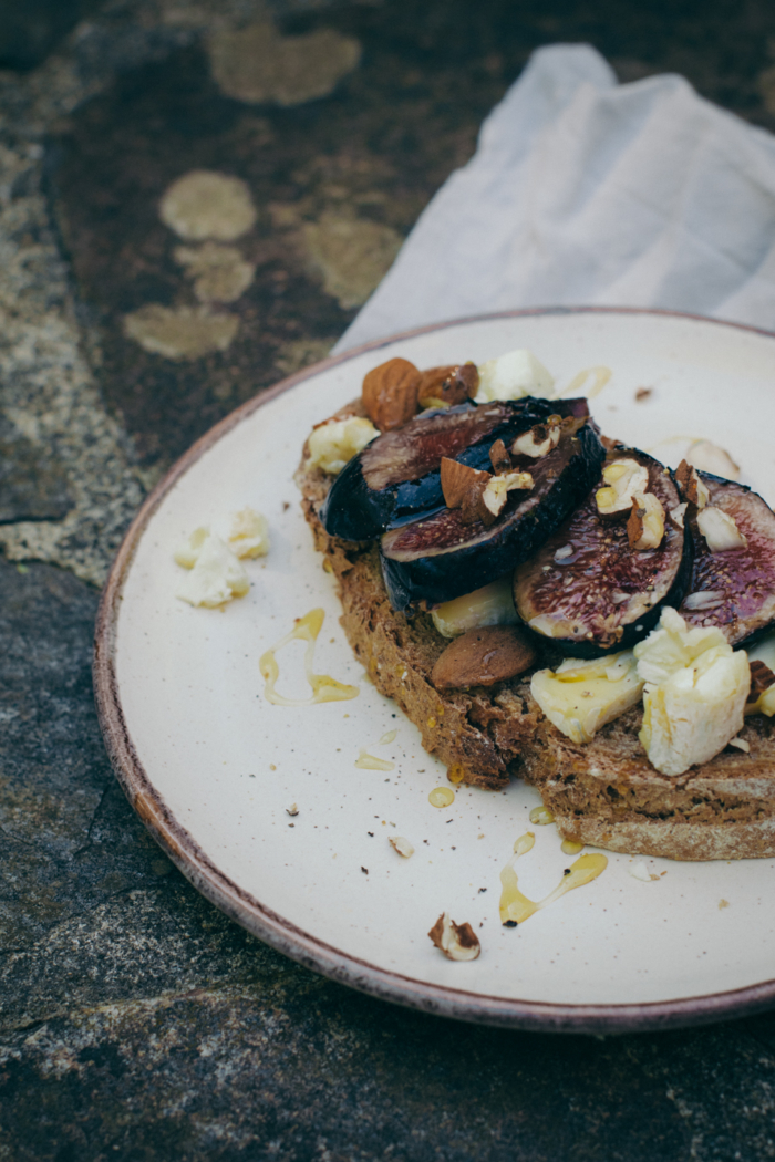 Honey, Goat Cheese & Fig Tartine