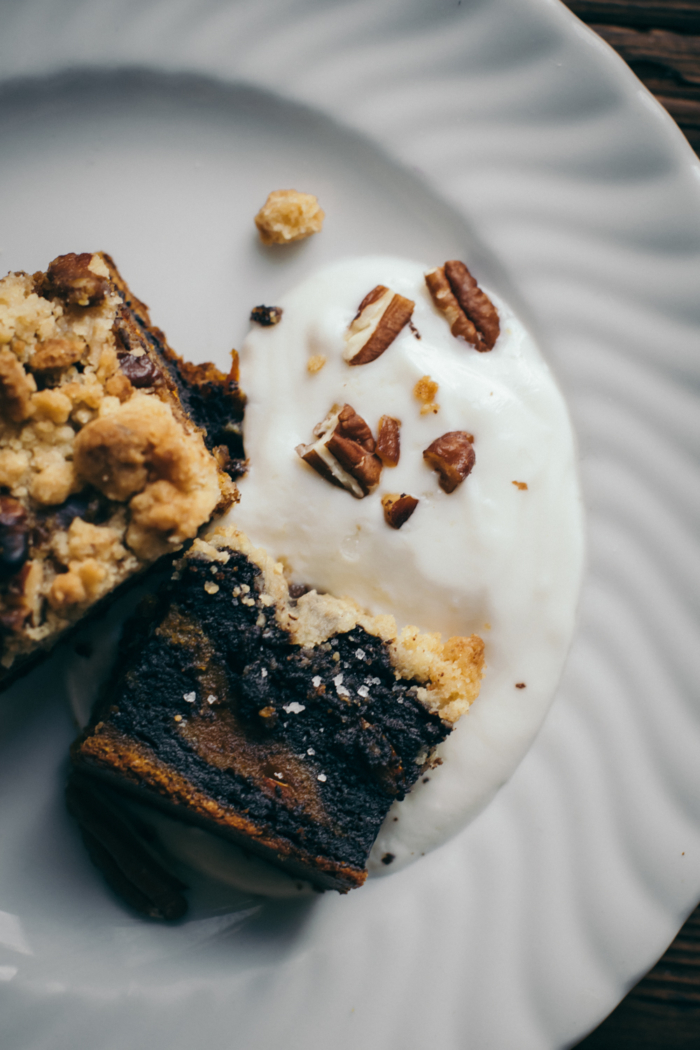 Crumble au Potimarron, Chocolat Noir & Noix de Pécan