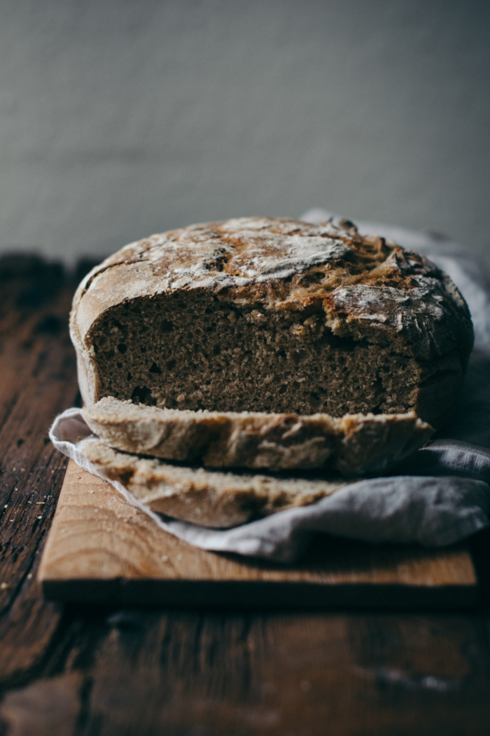 Pain au seigle moelleux : Recette de Pain au seigle moelleux