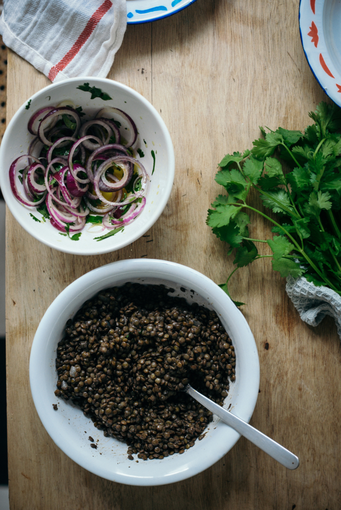 Tortillas au Potimarron Rôti, Lentilles & Sauce au Chocolat