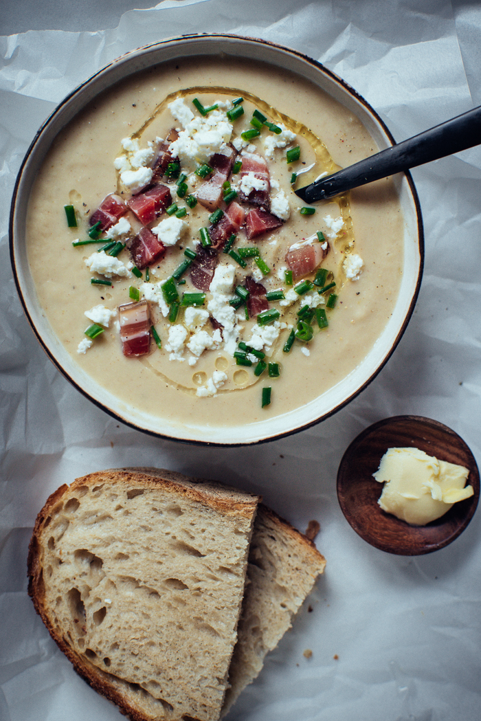 Crème d'Asperges Blanches au Romarin