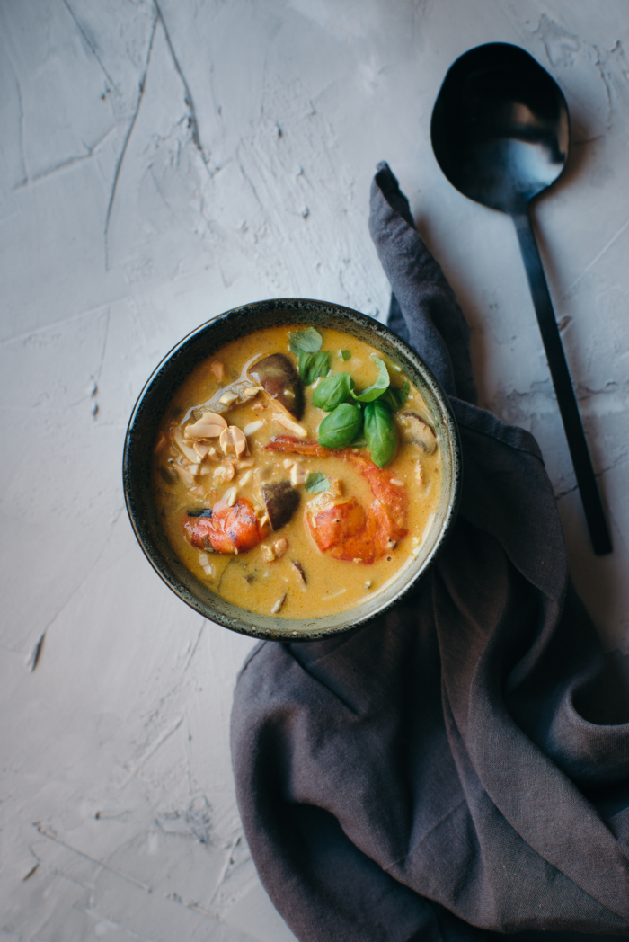 Thaï Soup with Prawns, Coconut & Curry