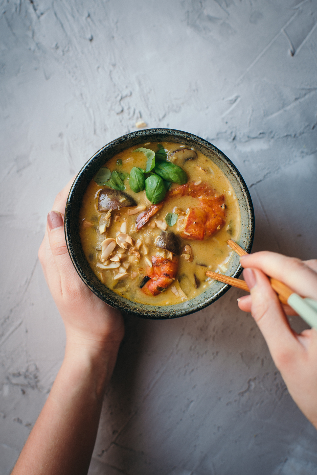 Thaï Soup with Prawns, Coconut & Curry