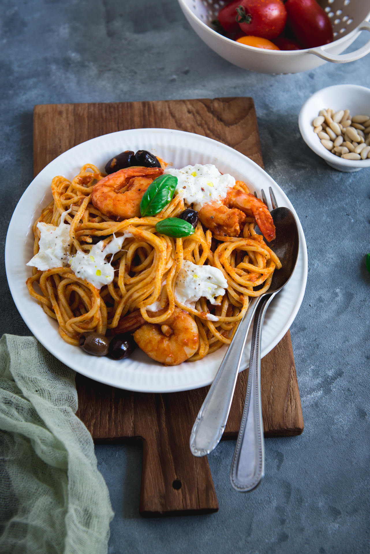 Shrimp Spaghetti with Garlic Red Pepper Sauce