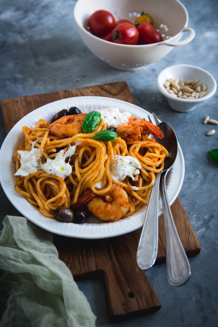 Spaghetti aux crevettes sauce poivron -3